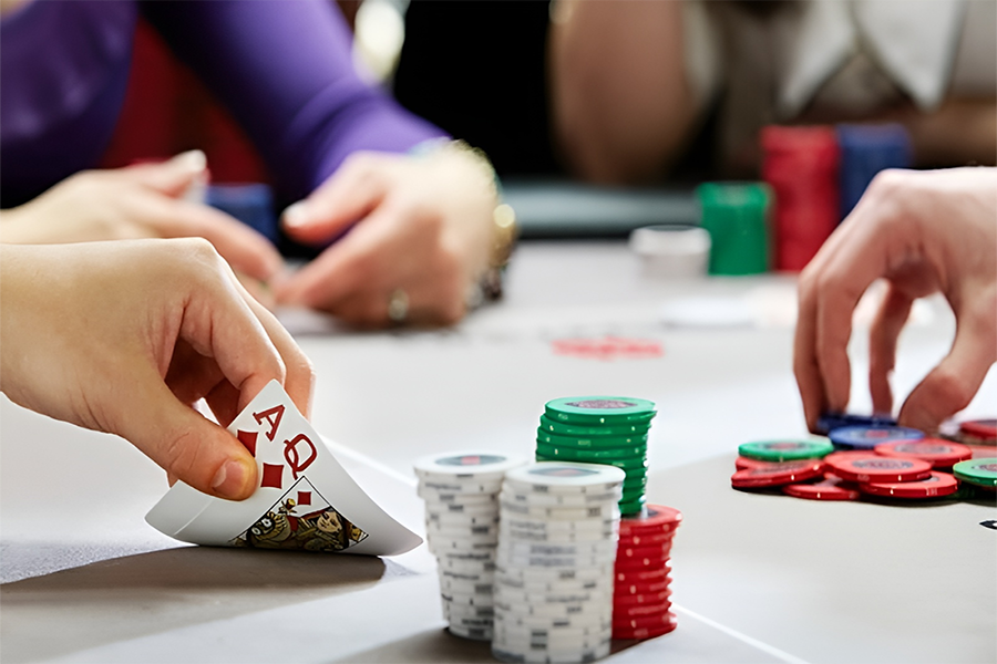 Bí quyết chơi Poker chuyên nghiệp được tiết lộ từ cao thủ 8888kbet